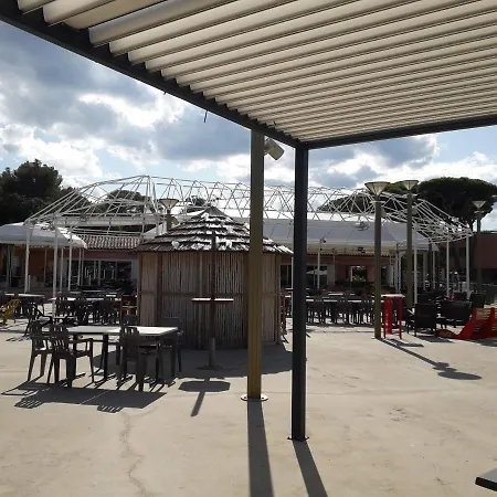 Camping Mobil Neuf 2 6 Personnes Saint Aygulf Fréjus