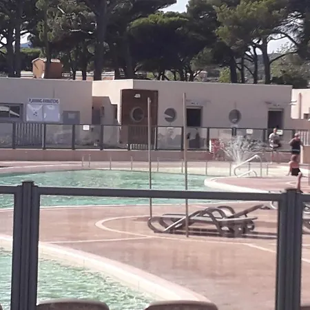 Camping Mobil Neuf 2 6 Personnes Saint Aygulf *